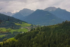 Tolle Ausicht von oben in das Tal!