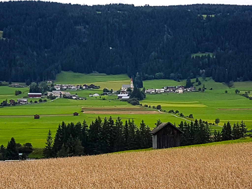 Blick auf einen kleinen Ort