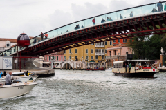 Brücke zum Bahnhof Santa Lucia mit Kabinenbahnkabine